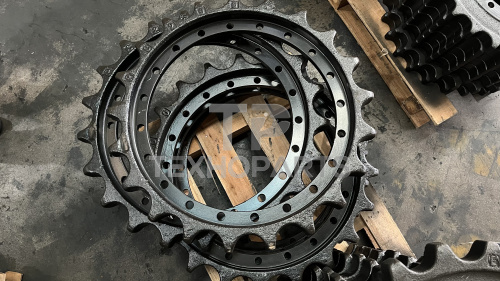 Звездочка 20Y-27-11581 PC200-8 Black Rock для спецтехники 