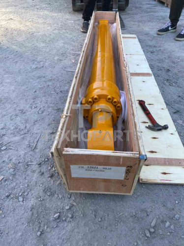 Гидроцилиндр ковша S445331 R450LC-7 без трубок Shimitsu для спецтехники 