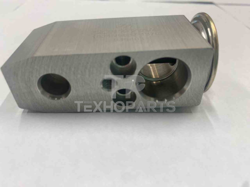 Расширительный клапан кондиционера 1534N5082-137G SC130.8 Doowon для спецтехники 
