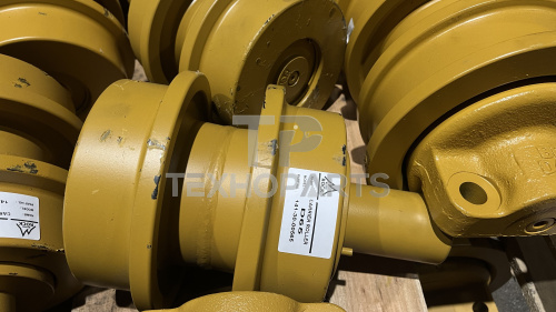 Каток поддерживающий 141-30-00565 D65 Black Rock для спецтехники 